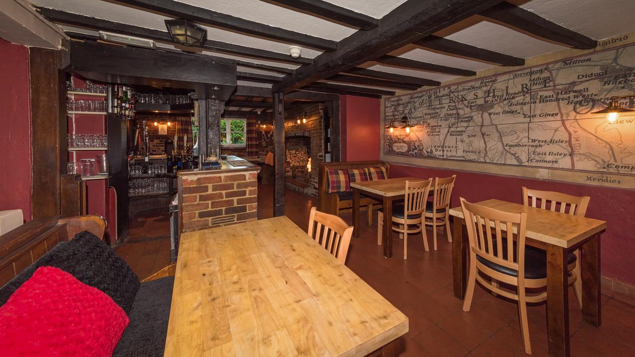 Bed and Breakfast The Red Lion Pub & Kitchen Дидкот Экстерьер фото